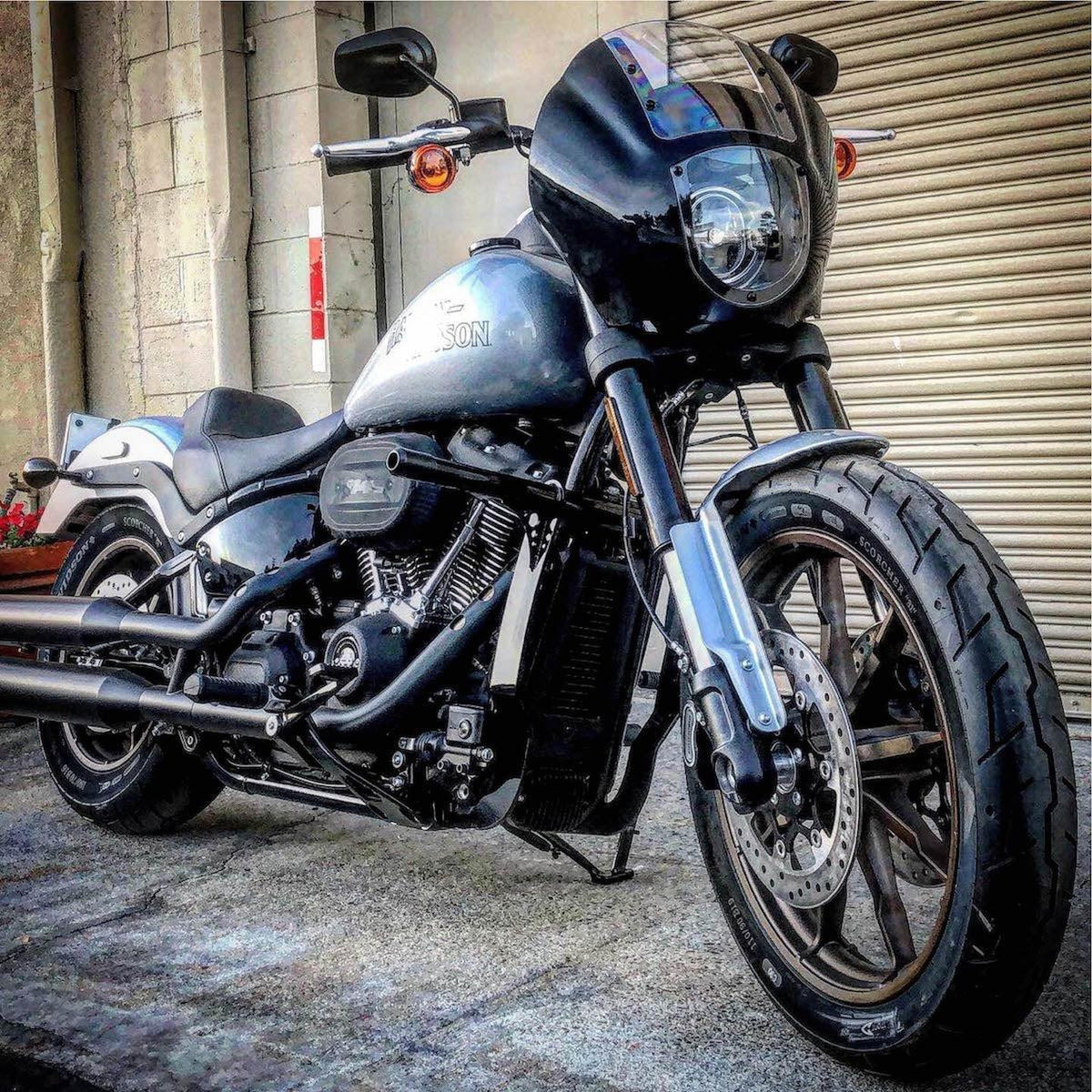 Bung King Highway Peg &quot;High Bar&quot; Crash Bar 2018-2025 Softail