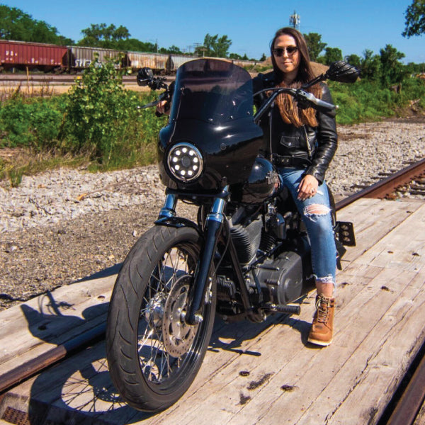 Rogue Rider Industries 5.75' Moto Illumination LED Headlight Compatible w/ Harley Davidson - Ultra Bright Headlamp w/ Easy Plug ＆ Play （並行輸入品） 5.75 Led Headlight Motorcycle Rogue Rider Industries 5.75\" Moto